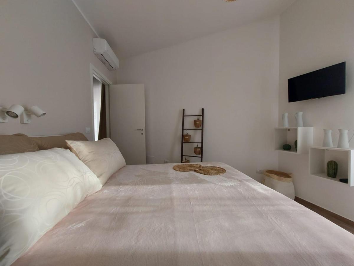 Dimora La Fresia Apartment มาสซาฟรา ภายนอก รูปภาพ
